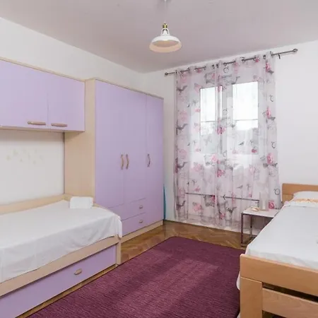 Oliva- Two Bedroom With Balcony And Sea View *