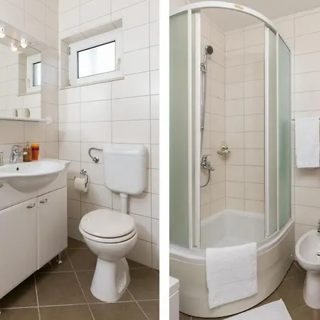 Oliva- Two Bedroom With Balcony And Sea View شقة *